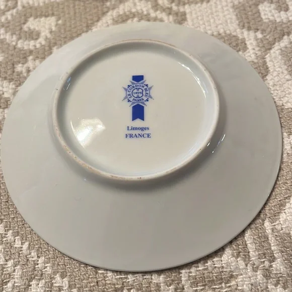 Set of 4 Le Cordon Bleu Paris 1895 Limoges France Cup/Saucer White/Blue Squares - Picture 3 of 4